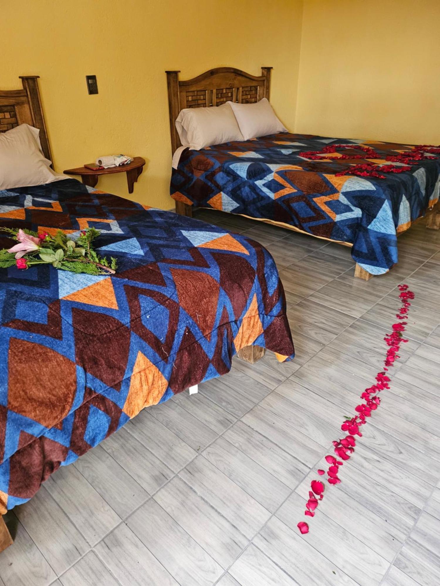 Hotel Villa Aurora Bernal Buitenkant foto